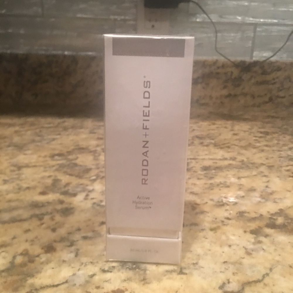 Rodan fields Active Hydrating serums